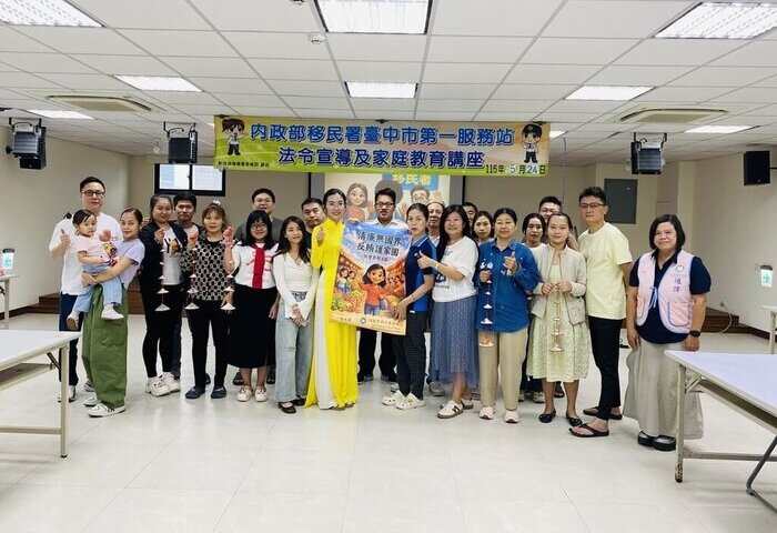手作越南斗笠吊飾　移民署長照講座邀新住民夫妻共學