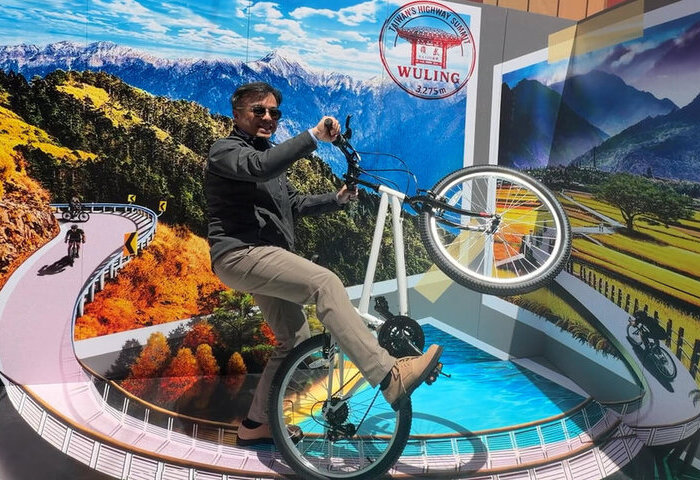 迎世界盃與驕傲月　台灣戶外觀光登上舊金山公車電車