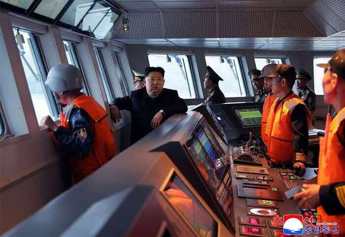 習近平訪北韓前　金正恩視察海軍誓言加強核戰威懾力