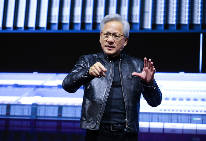 黃仁勳談自身美國夢：承襲父母無退路移民精神