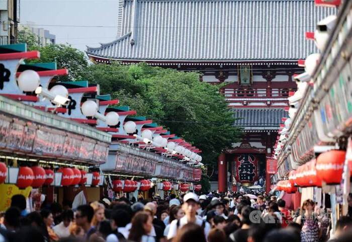 因應觀光公害　日本7月出國稅調漲至3000日圓