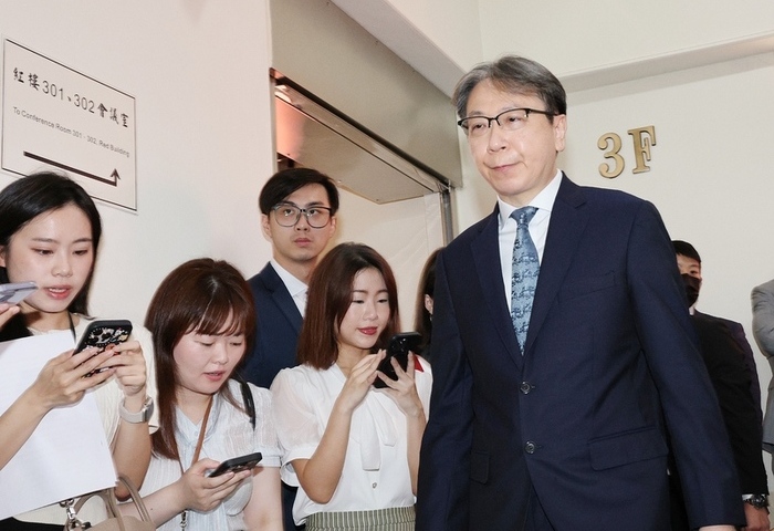蔡明彥揭中國監控網　赴中足跡消費恐全被掌握