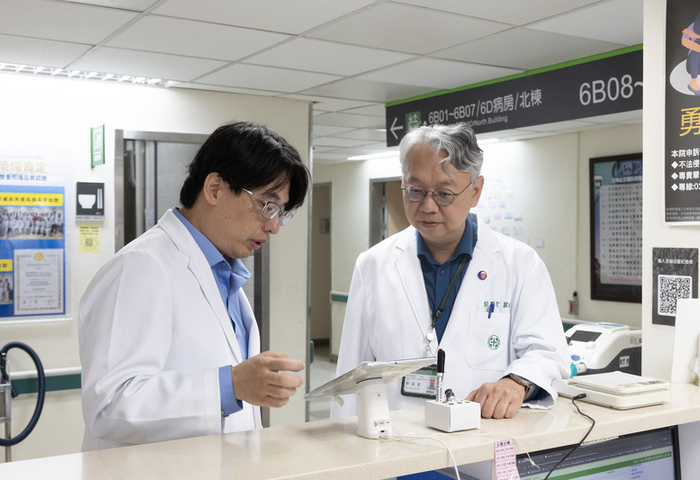 【專訪】把時間還給阿嬤　當科技遇上冰冷走廊靠AI找回醫療溫度