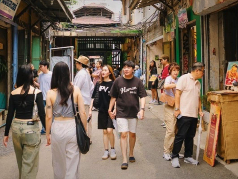 老街結合手作黑膠　免費體驗底片慢生活