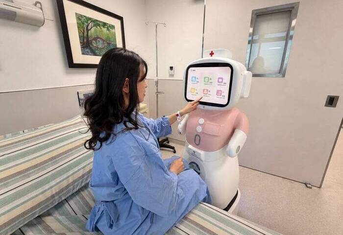 大馬推動智慧醫療轉型　台灣AI照護機器人成亮點