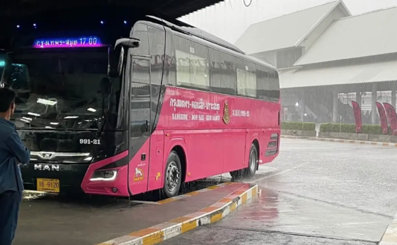 泰國豪雨增添交通風險　客運公司啟動應變機制