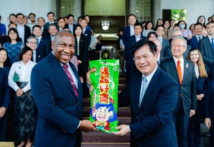 外交部中元普渡首邀駐台使節代表　感受台灣傳統民俗