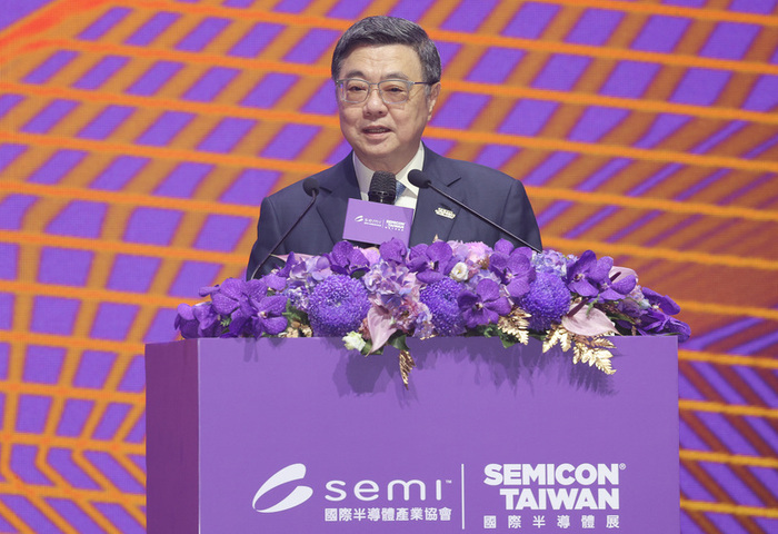 卓榮泰：政府將先找土地蓋廠房　不讓廠商欠東風
